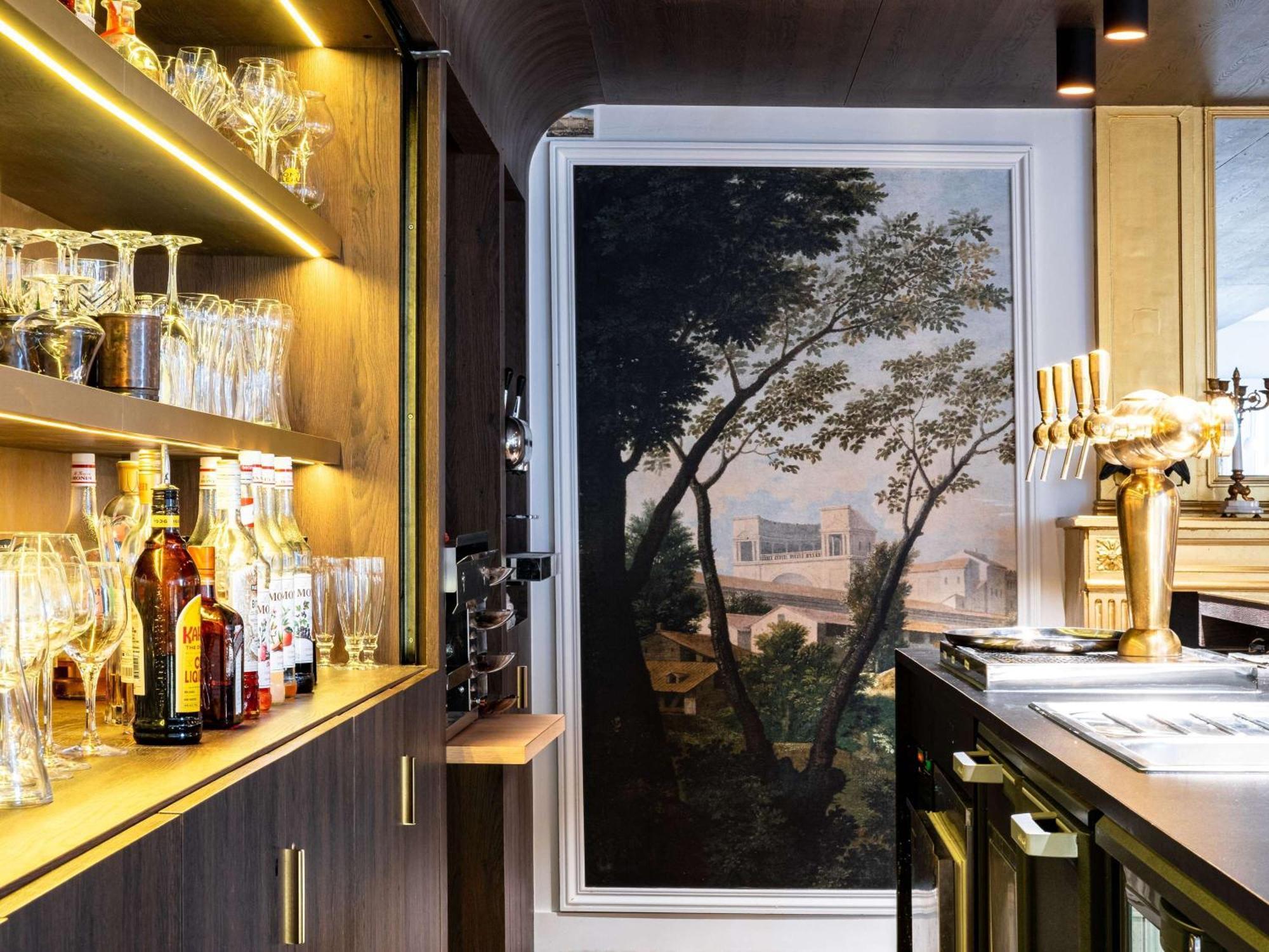 Aigle Noir Hotel Fontainebleau - Mgallery Collection Zewnętrze zdjęcie